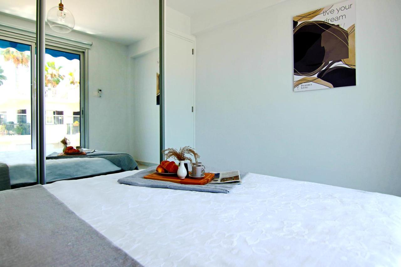 Phaedrus Living Seaside Luxury Flat Athina 21 Lägenhet Paphos Exteriör bild