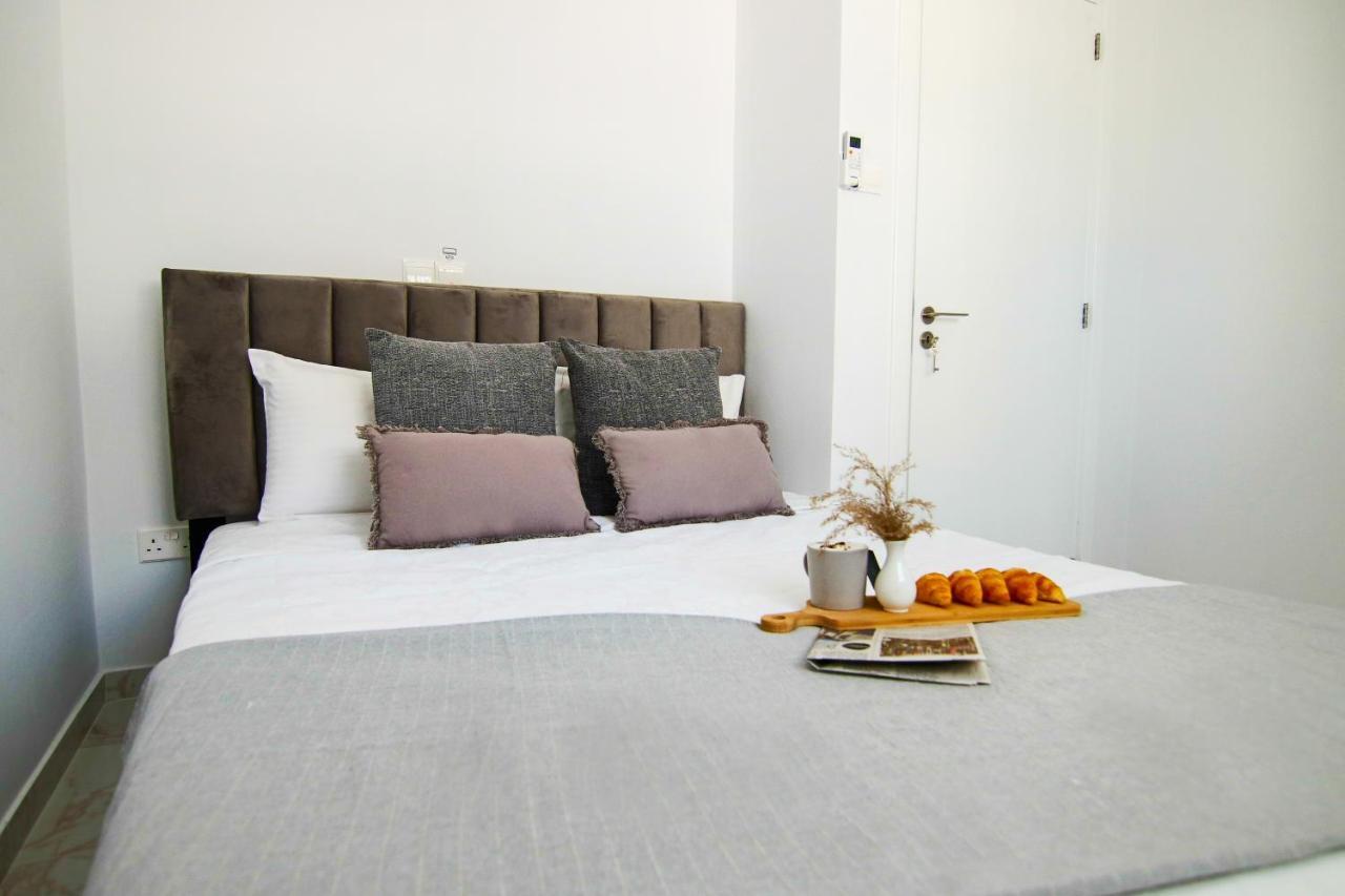 Phaedrus Living Seaside Luxury Flat Athina 21 Lägenhet Paphos Exteriör bild